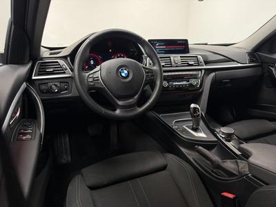 2018 BMW 330i xDrive Touring *Nav professional*Hifi*Se Spec 252hk – bild 9