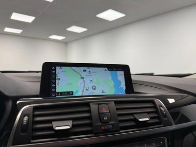 2018 BMW 330i xDrive Touring *Nav professional*Hifi*Se Spec 252hk – bild 16