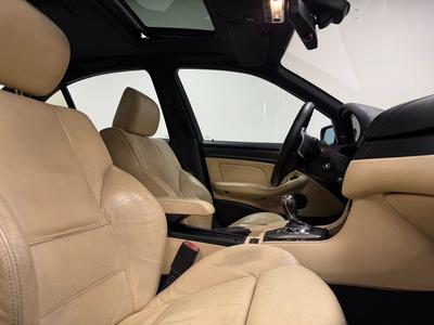2003 BMW 330i Sedan M Sport *breddad*H/K*Taklucka*Spec*individual* – bild 15