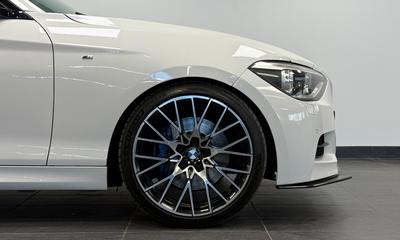 2013 BMW M135i 3-dörrars*Manuell*Cobra Avgas*Navi Prof Comfort – bild 4