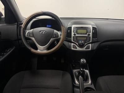 2012 Hyundai i30 1.6 CRDi Business Euro 5 – bild 9