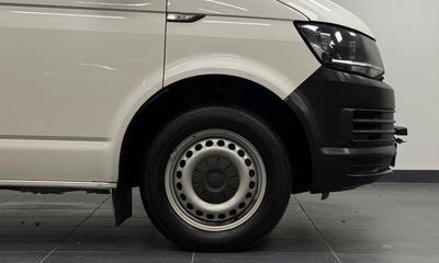 2016 Volkswagen Transporter T30 2.0 TDI BMT 4Motion · Drag · D-värm · Verkstadsinredning – bild 5