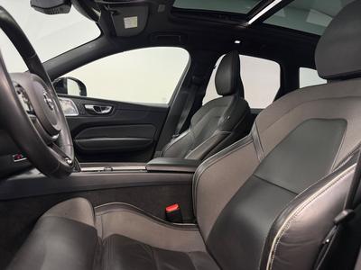 2022 Volvo XC60 Recharge T8 AWD R-Design Pro Edition III · Pano · B&W · Luft – bild 17